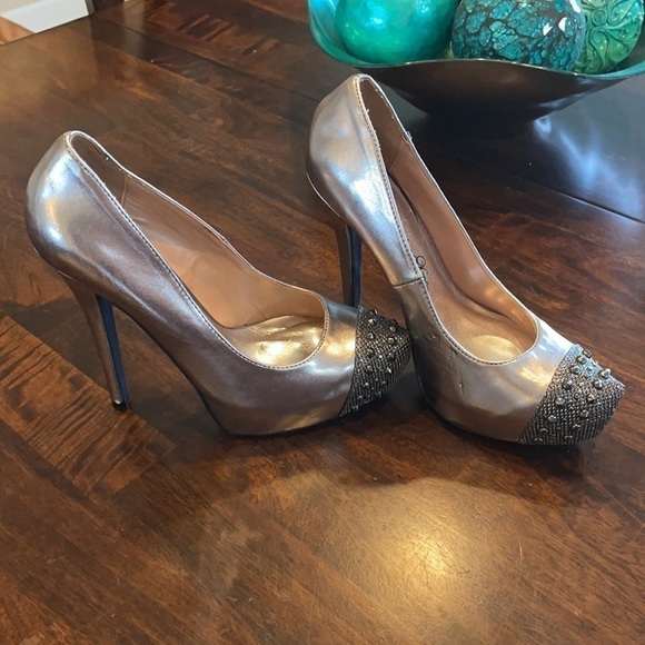 Penny Loves Kenny Silver Platform Heels - Picture 1 of 7